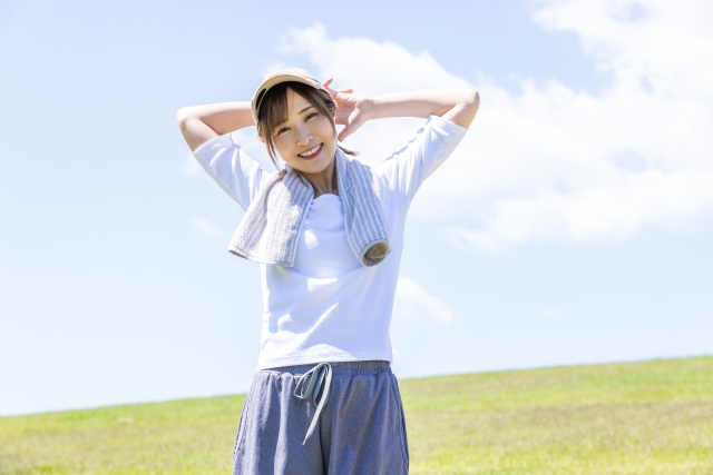 肘の痛み　スポーツ障害