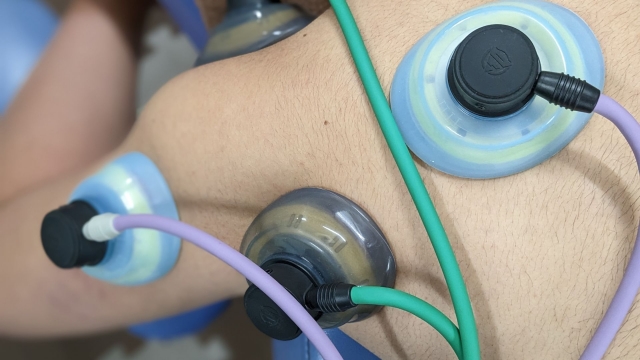 肩が上がらない　病院