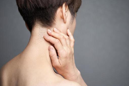 寝違え　治療　病院